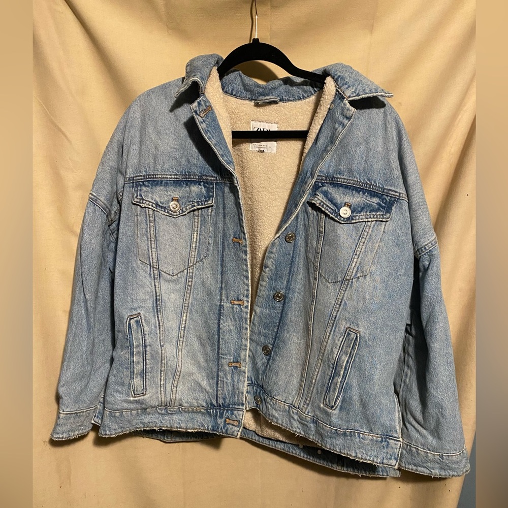 Oversized Zara Sherpa lined jean jacket